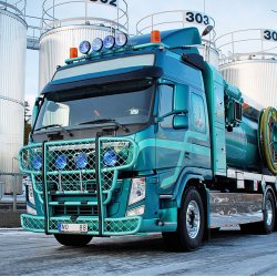 TRUX Frontbeskytter for Volvo FH/ FM versjon 2 og 3