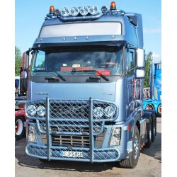 TRUX Frontbeskytter for Volvo FH/ FM versjon 2